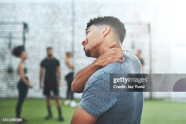 ich hätte mich vielleicht anstrengen können - verstauchung stock-fotos und bilder