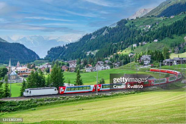 Intake Express Train Intercity Express Train Imagens e fotografias de stock - Getty Images