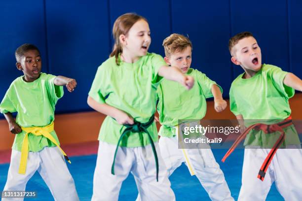 taekwondo class - taekwondo stock pictures, royalty-free photos & images