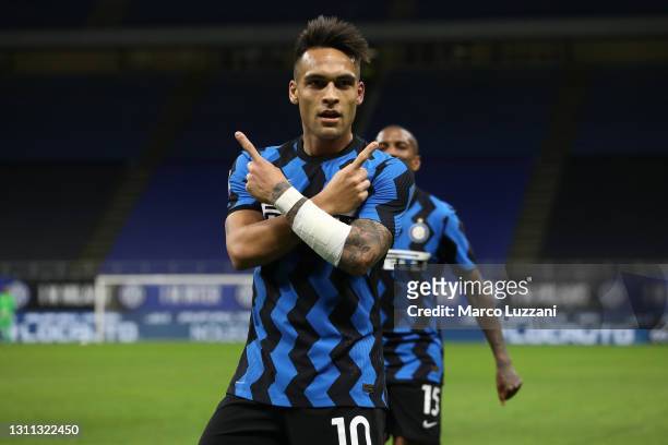 Lautaro Martinez of Internazionale celebrates after scoring their side's second goal during the Serie A match between FC Internazionale and US...