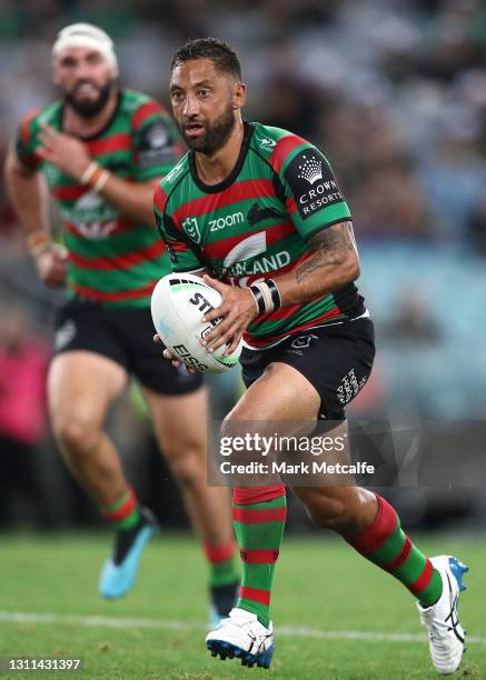 Benji Marshall of the Rabbitohs runs the ball during the round five NRL match between the South Sydney Rabbitohs and the Brisbane Broncos at Stadium...