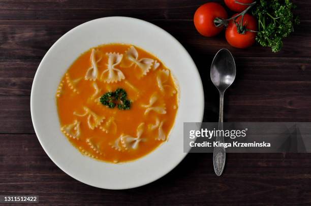 tomato soup - cultura polonesa - fotografias e filmes do acervo