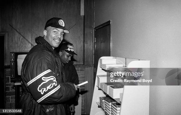 Mad Mike Rapper Dj Mad Mike Photos and Premium High Res Pictures - Getty Images