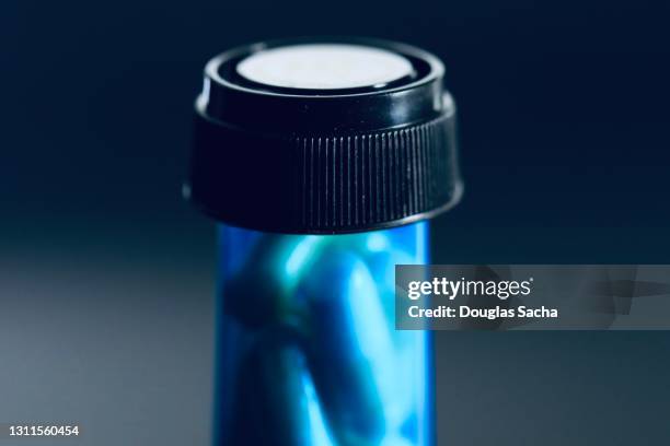 pill bottle for health - medicare supplement stock pictures, royalty-free photos & images