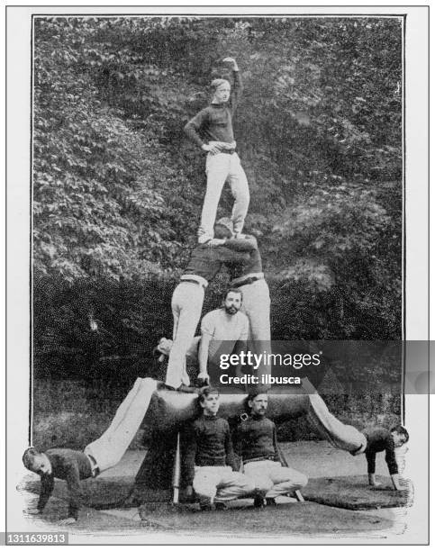 illustrations, cliparts, dessins animés et icônes de photographie noire et blanche antique : gymnastes aveugles - gymnastique sportive