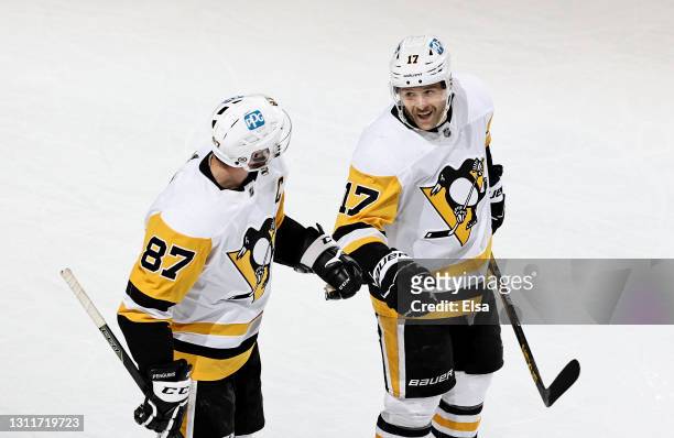 17,544 Pittsburgh Penguins Vs New Jersey Devils Photos & High Res Pictures  - Getty Images