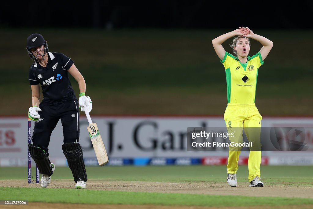 New Zealand v Australia - ODI Game 3