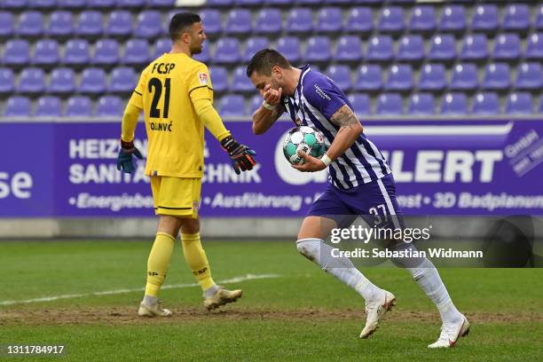 Pascal Testroet of FC Erzgebirge Aue celebrates after scoring their team's first goal during the Second Bundesliga match between FC Erzgebirge Aue...