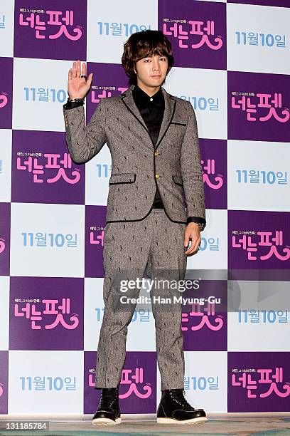 South Korean actor Jang Keun-Suk poses for media after press conference at Lotte Cinema on November 2, 2011 in Seoul, South Korea.The film will open...