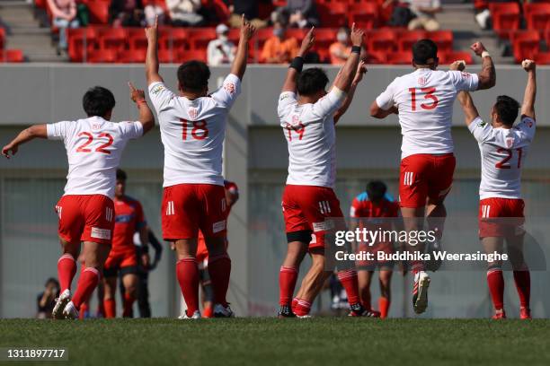 Toyota Verblitz players celebrate winning the Top League match between Toyota Verblitz and Kubota Spears at Hanazono Rugby Stadium on April 11, 2021...