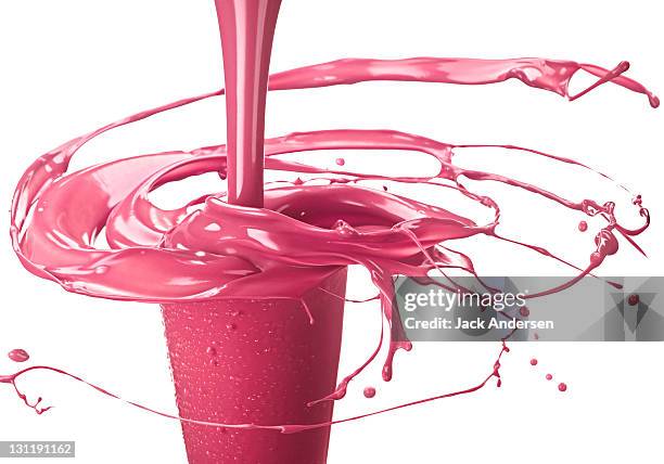 strawberry milk shake splash - milkshake bildbanksfoton och bilder