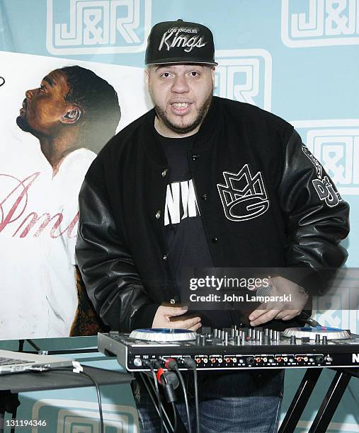 T Boogie Rapper Ty Boogie Photos and Premium High Res Pictures - Getty Images