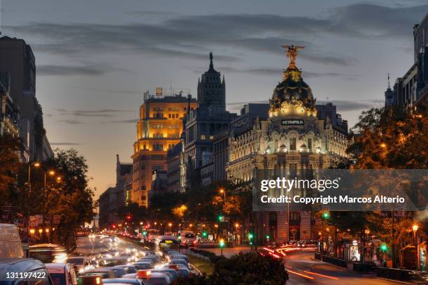 calle de alcalá, madrid - アルカラ通り ストックフォトと画像