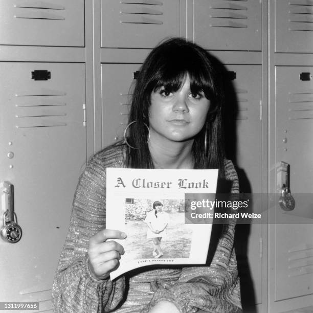 1,949 Linda Ronstadt Photos & High Res Pictures Getty Images