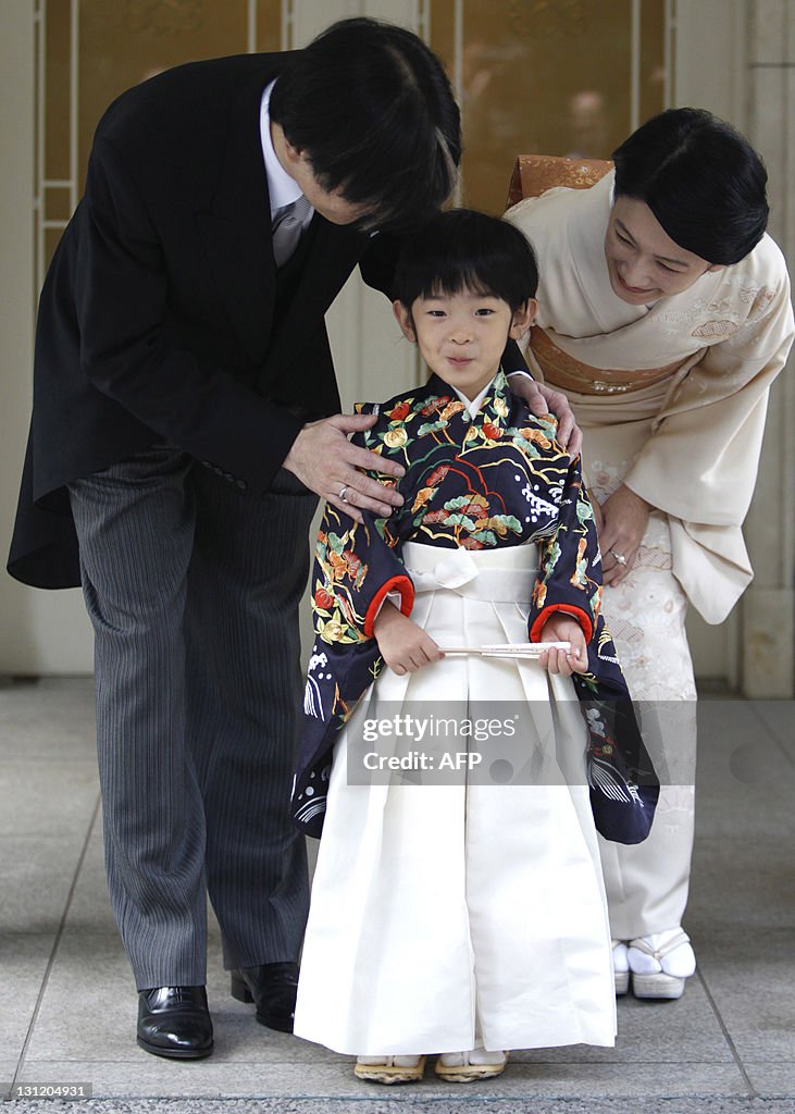 Japan's Prince Hisahito (C) wearing trad