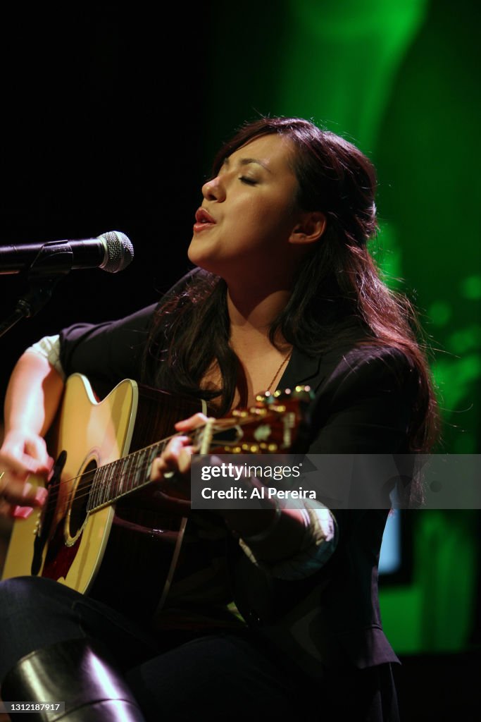 Michelle Branch Announces Her "Going Green Tour" With A Performance