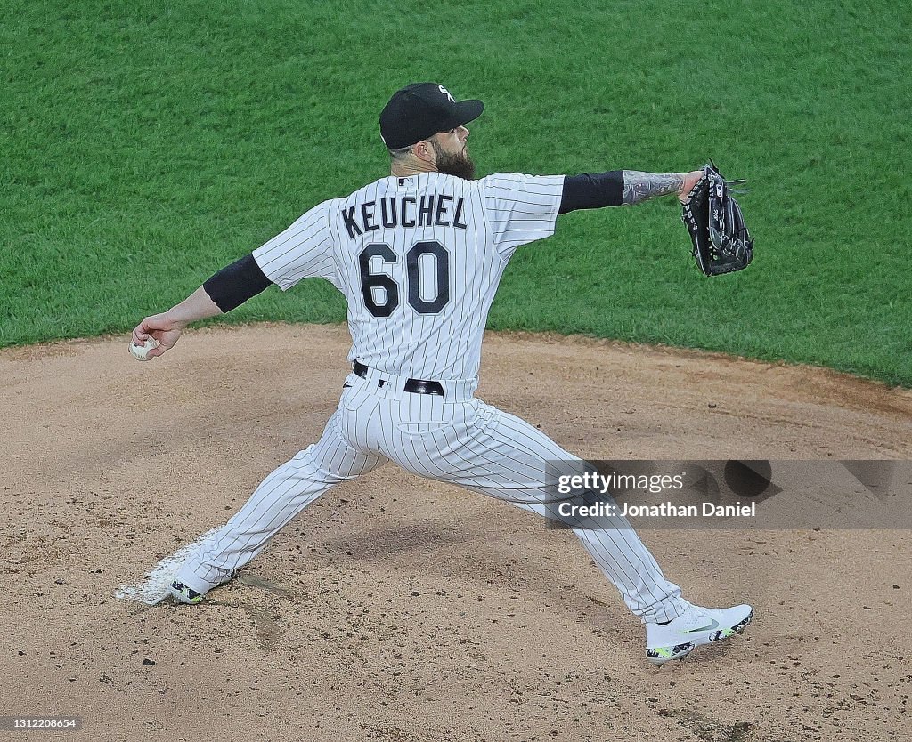 Cleveland Indians v Chicago White Sox