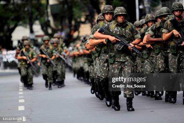 army in the brazilian independence parade - national defence forces stock pictures, royalty-free photos & images