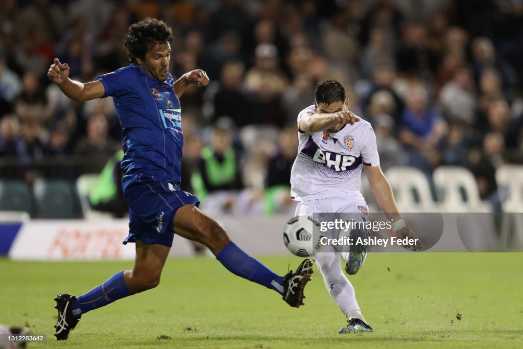A-League - Newcastle Jets v Perth Glory