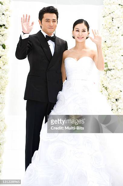Jang Dong-Gun and Go So-Young pose for photographs during their Wedding at the Shilla Hotel on May 2, 2010 in Seoul, South Korea.