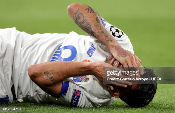 Jesus Corona of Porto goes down injured during the UEFA Champions League Quarter Final Second Leg match between Chelsea FC and FC Porto at Estadio...