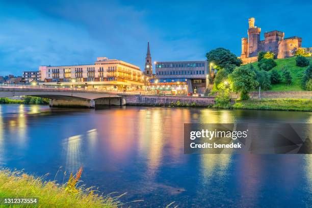 centro de inverness escocia - inverness fotografías e imágenes de stock