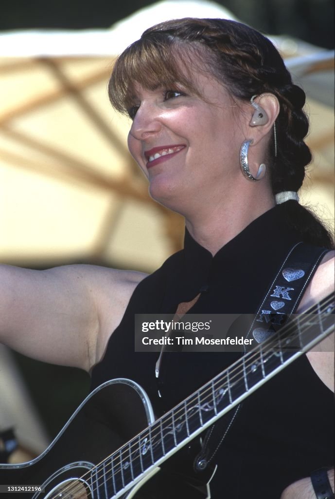 Kathy Mattea In Concert - Saratoga CA 1995