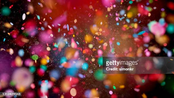 close-up of confetti - comemoração conceito imagens e fotografias de stock