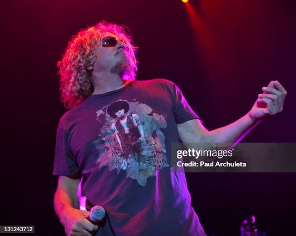 Sammyuh Vocalist Sammy Hagar of the Rock Band Chickenfoot performs live In ...