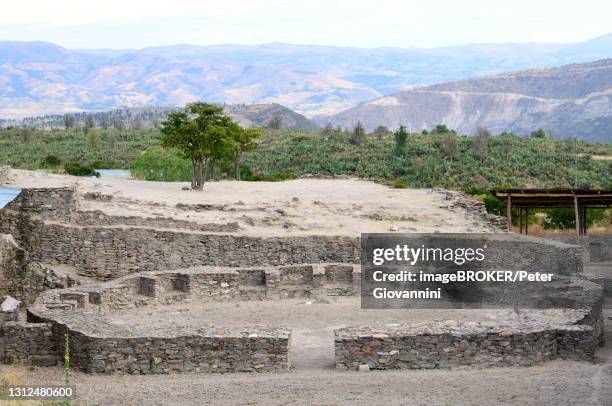 Wari Ruins Photos and Premium High Res Pictures - Getty Images Foto & Idee Wari Ruins Photos and Premium High Res Pictures - Getty Images Bildidee
