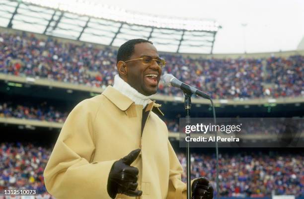 Musician Brian McKnight performs as part of the Halftime Show during the NFC Championship Game between the Minnesota Vikings v The New York Giants at...