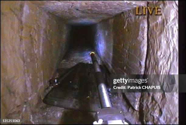 Pyramid Rover 191 Pyramid Of Kheops Stock Photos, High-Res Pictures, and Images ...