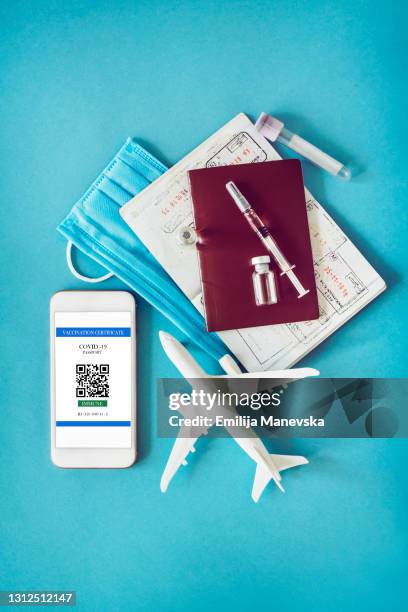 digital vaccine passport - 疫苗護照 個照片及圖片檔