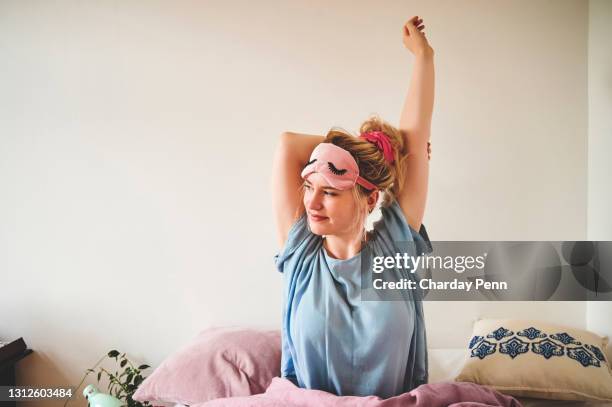 ik ben wakker en energiek. - routine stockfoto's en -beelden