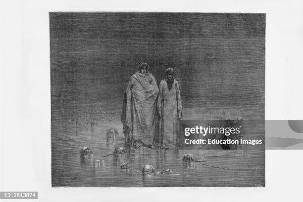 Quando è Stata Terminata La Divina Commedia 33 Canto Xxxii Stock Photos, High-Res Pictures, and Images - Getty Images