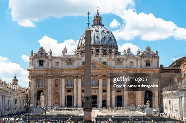 st. peter's basilica in vatican, rome, italy. - cupola stock pictures, royalty-free photos & images