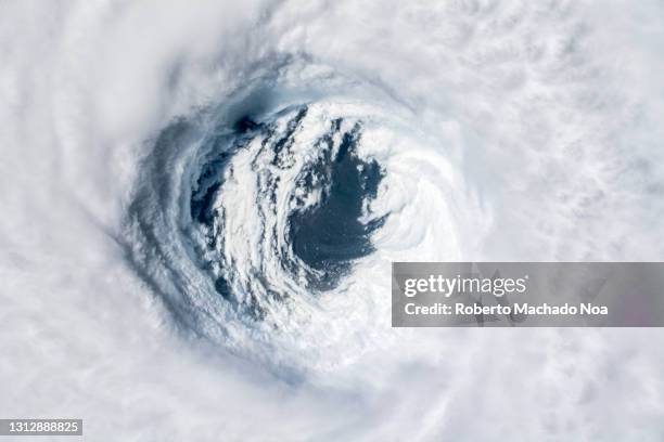 close up of the eye of hurricane michael, year 2018 - hurricane eye stock pictures, royalty-free photos & images