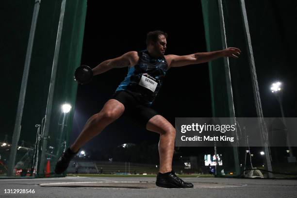 Matt Denny competes in the Men's Discus Throw Final during the Australian Track & Field Championships at Sydney Olympic Park Athletic Centre on April...