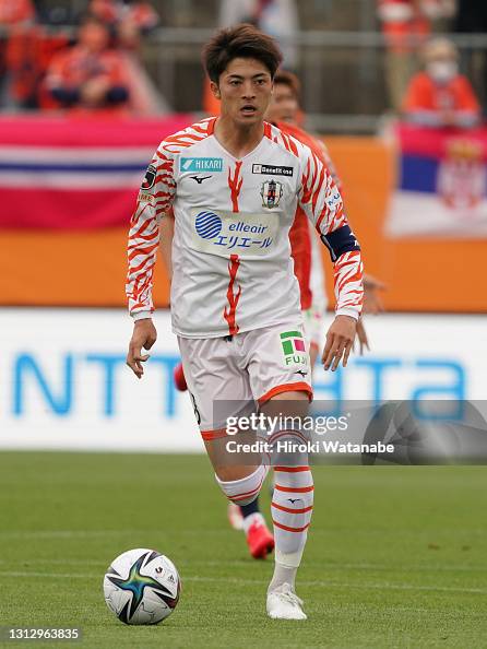 Omiya Ardija v Ehime FC - J.League Meiji Yasuda J2 Omiya Ardija v Ehime FC - J.League Meiji Yasuda J2