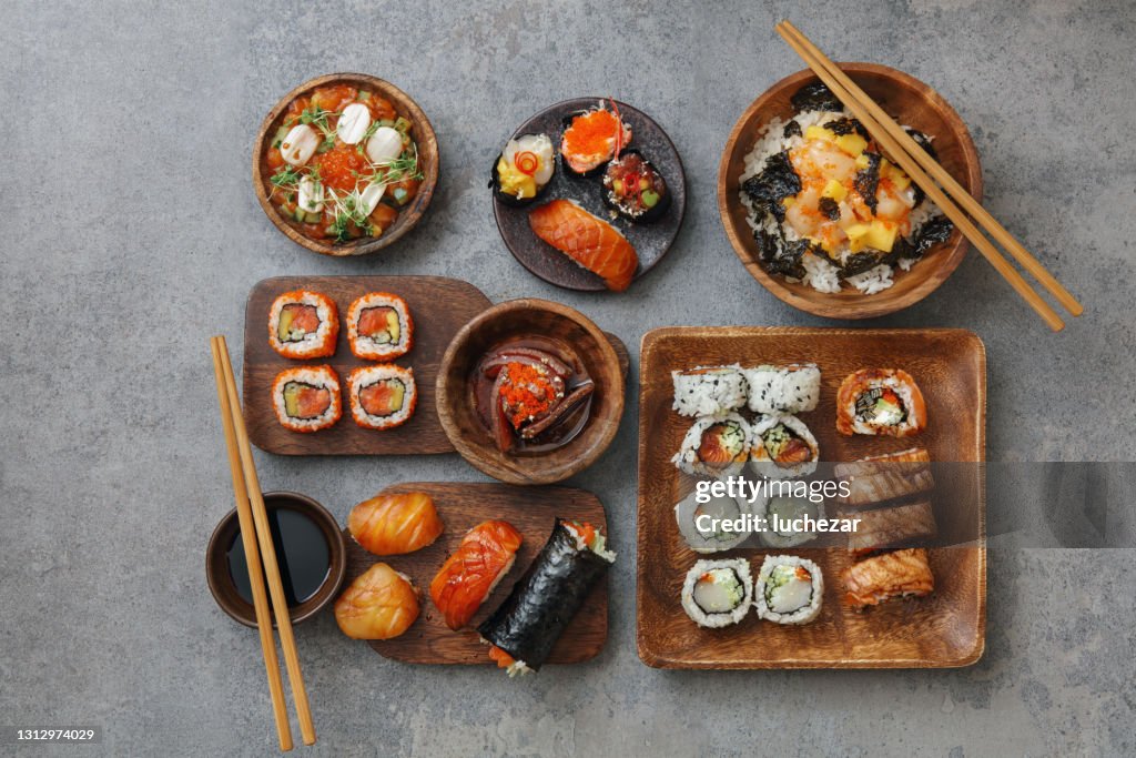 Sushi and Sushi Roll Set. Rice Bowl. Gunkan Set. Tuna Tataki. Temaki.