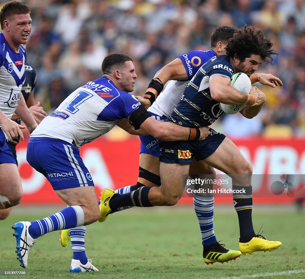 NRL Rd 6 - Cowboys v Bulldogs