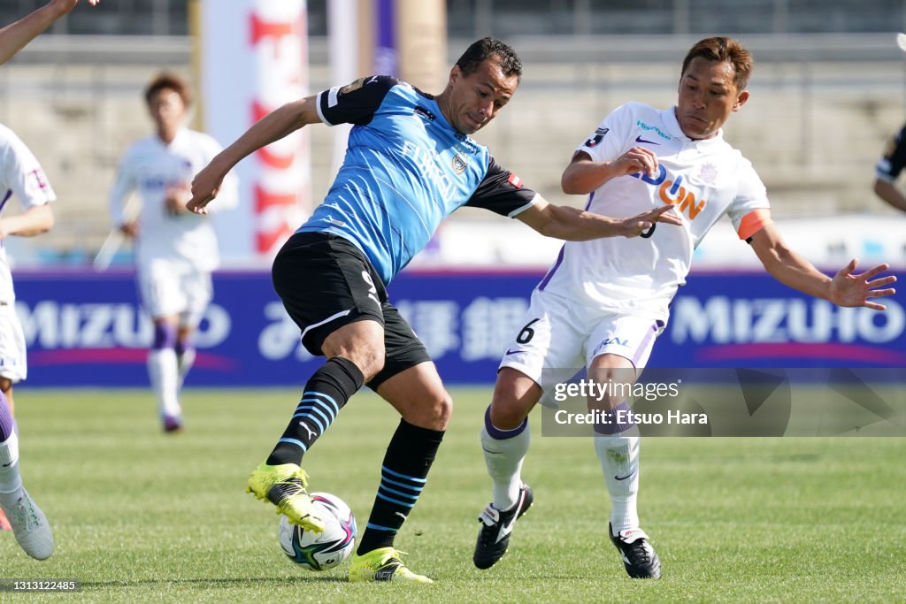 Kawasaki Frontale v Sanfrecce Hiroshima - J.League Meiji Yasuda J1