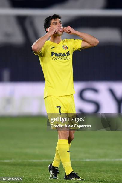 Gerard Moreno of Villarreal CF celebrates after scoring his team's second goal during the La Liga Santander match between Levante UD and Villarreal...