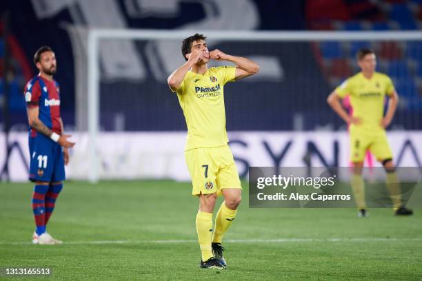 Gerard Moreno of Villarreal CF celebrates after scoring his team's second goal during the La Liga Santander match between Levante UD and Villarreal...