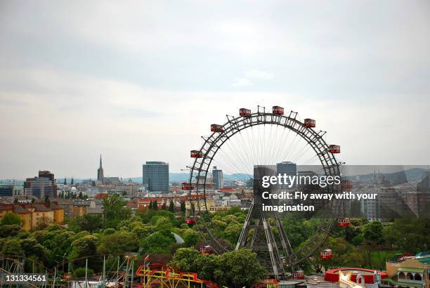 ferris wheel, prater - luna park stock pictures, royalty-free photos & images