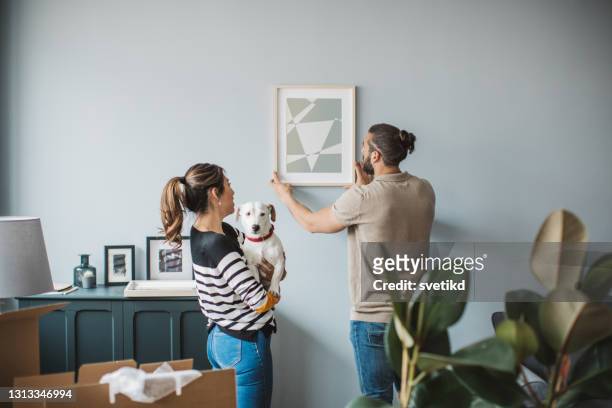 bewegender tag - buying a home stock-fotos und bilder