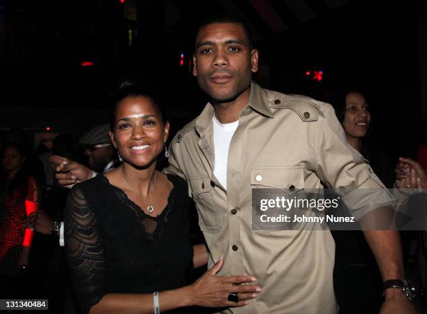 Guest and Allan Houston attend the Birthday Gala for NY Knicks Legend Allan Houston at Providence on April 8, 2011 in New York City.