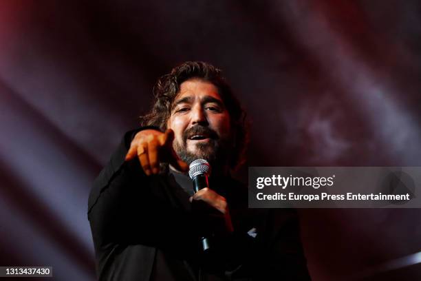 Singer and composer Antonio Orozco during a concert at Teatro La Latina on April 19, 2021 in Madrid, Spain.