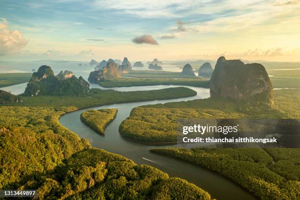 phang nga bay during sunset - rio imagens e fotografias de stock