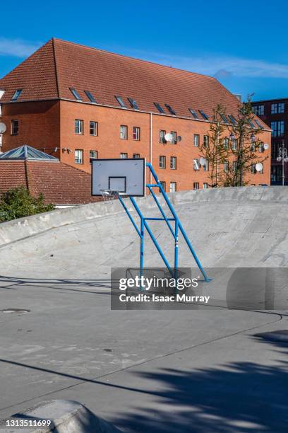 Basketball Ramp Skateboard Ramp Background Photos and Premium High Res Pictures - Getty ...